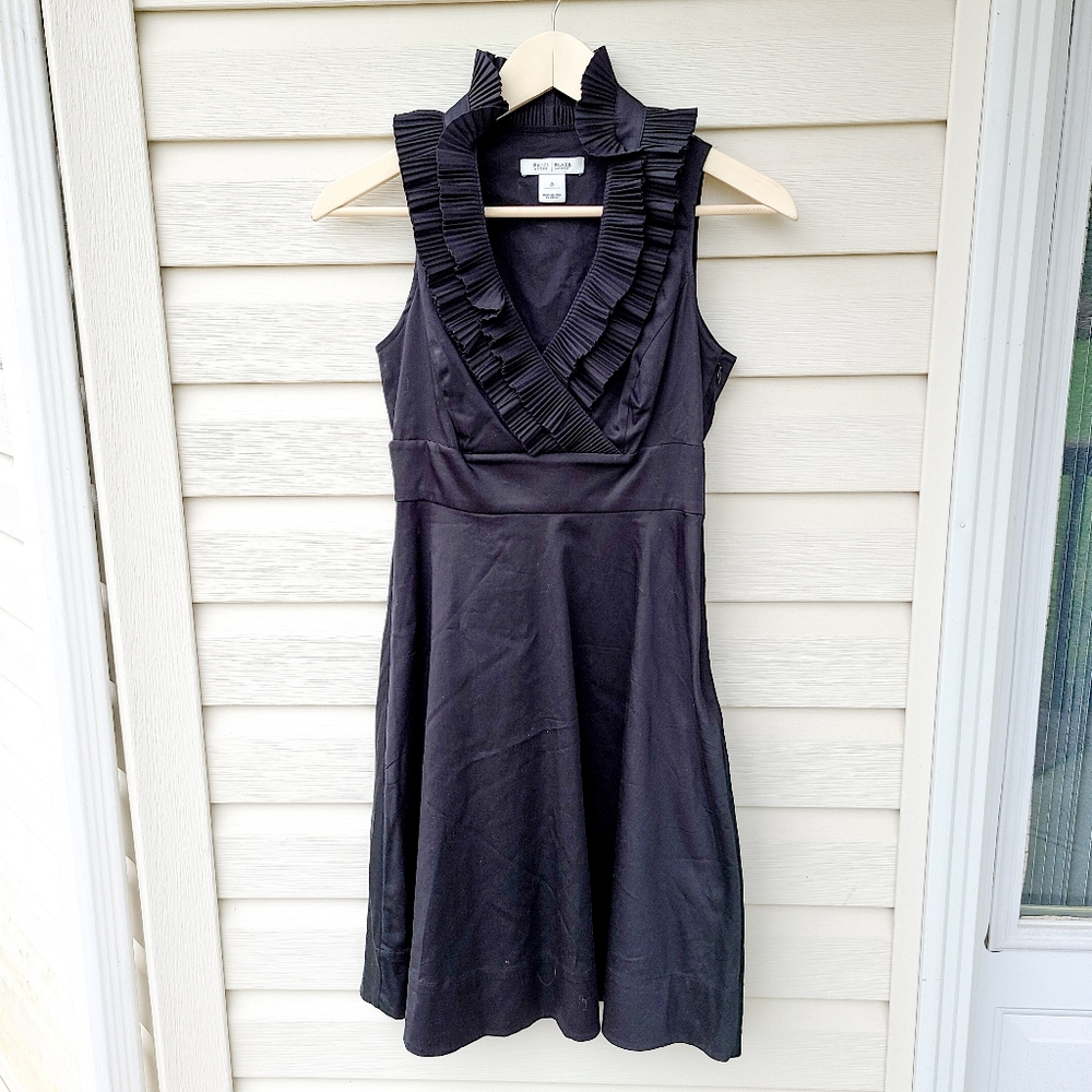 ➕White House|Black Market➕ Ruffled Mini Dress